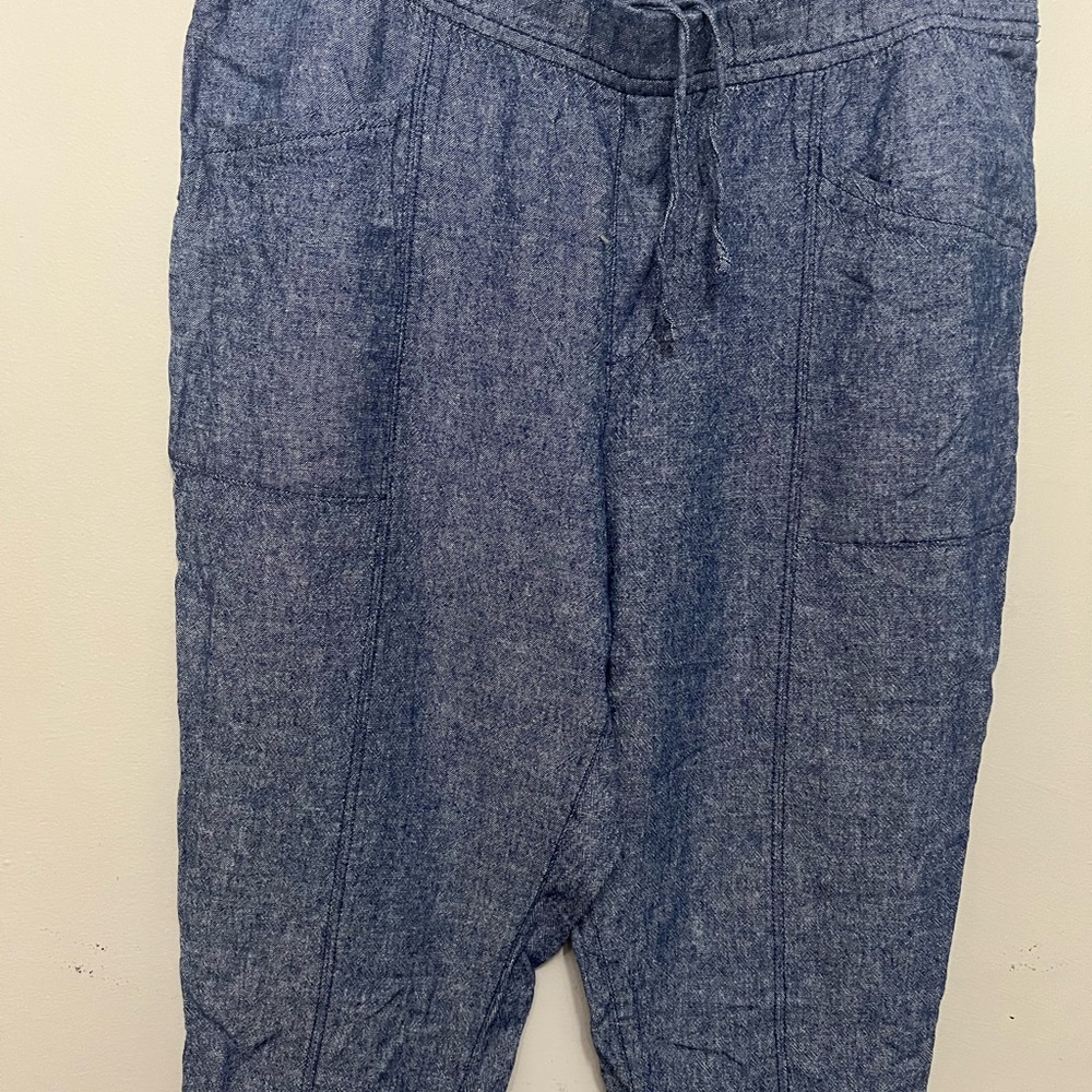 Old Navy Blue Chambray Capris with Drawstring Waist